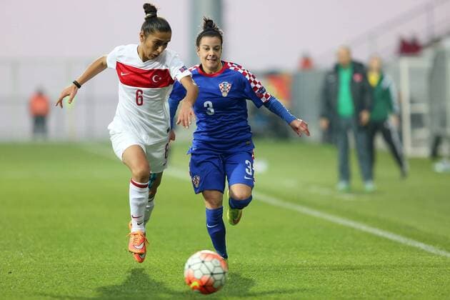 Qualification for the European Championship EM Europameisterschaft 2017, Group 5, Round 4, Croatia - Turkey 30.11.2015., Croatia, Rijeka - Qualification for the European Championship 2017, Group 5, Round 4, Croatia - Turkey. Martina Cop, Cagla Korkmaz.  NelxPavletic PIXSELL