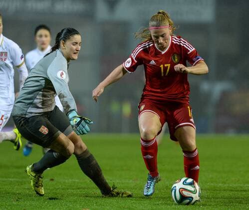 - LEUVEN, BELGIUM: Serbia s goalkeeper Suzana Nilson and Belgium s Jana Coryn pictured in action during a Euro2017 qualification match between the Red Flames Belgian national women soccer team, and Serbia, Monday 30 November 2015 in Leuven. DAVIDxCATRY  x04749897x