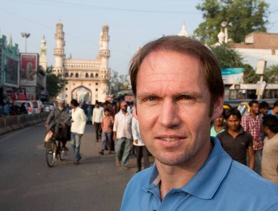 Champions Tennis League 2015, Rainer Schuettler (GER) besichtigt das Charmian Bauwerk, Wahrzeichen der Stadt, sightseeing,privat, Tennis - Champions Tennis League 2015 - - - Hyderabad - Telangana - India - 30 November 2015.