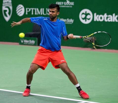 Champions Tennis League 2015, Hyderabad Aces Spieler Jeevan Nedunchezhiyan (IND) Tennis - Champions Tennis League 2015 - - - Hyderabad - Telangana - India - 30 November 2015.