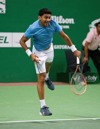 Champions Tennis League 2015, Nagpur Orangers Divij Sharan (IND) in Aktion, Tennis - Champions Tennis League 2015 - - - Hyderabad - Telangana - India - 30 November 2015.