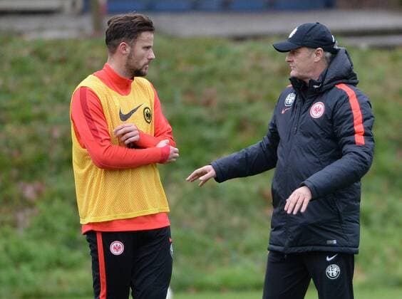 02.12.2015, xjhx, Fussball 1.Bundesliga, Eintracht Frankfurt Training, emspor, v.l. Haris Seferovic (Eintracht Frankfurt), Trainer Armin Veh (Eintracht Frankfurt)