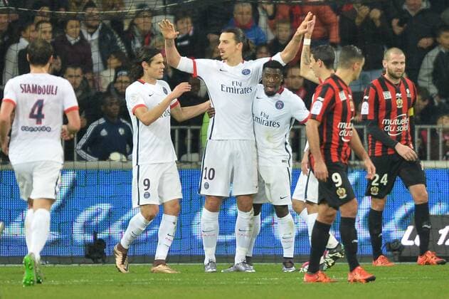 Bilder des Tages - Sport Fußball, OGC Nizza - Paris St. Germain EDINSON CAVANI (psg) - ZLATAN IBRAHIMOVIC (psg) - SERGE AURIER (psg) - JOIE FOOTBALL : OGC Nice vs Paris St. Germain PSG - Ligue 1 - 04 12 2015 AnthonyBIBARD FEPx 
