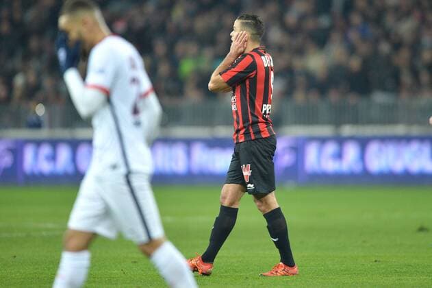 Fußball, OGC Nizza - Paris St. Germain HATEM BEN ARFA (ogcn) - DECEPTION FOOTBALL : OGC Nice vs Paris St. Germain PSG - Ligue 1 - 04 12 2015 AnthonyBIBARD FEPx 