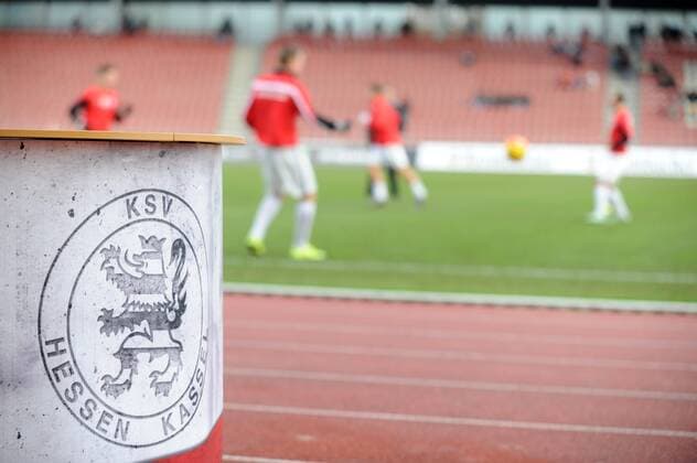 Fußball, Stadiongeschichte KSV Hessen-Kassel Kassel Logo des KSV Hessen Kassel, Feature -- KSV Hessen Kassel vs SC Freiburg U23, Fussball, Regionalliga Suedwest, 05.12.2015 Copyright: Sippel xEibner-Pressefoto EP_rsl