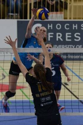 05.12.2015, xtkx, Volleyball 1.Bundesliga Damen, VC Wiesbaden - SC Potsdam, emspor v.l. Tanja Grosser (VC Wiesbaden), Wiebke Slige (SC Potsdam),