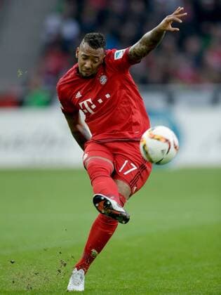 Jerome Boateng of Bayern Munchen during the Bundesliga match between Borussia M& 246;nchengladbach and Bayern M& 252;nchen on December 5, 2015 at the Borussia-Park in M& 246;nchengladbach, Germany. Borussia M& 246;nchengladbach v Bayern M& 252;nchen Bundesliga 2015 2016 xVIxLaurensxLindhoutxIVx 4666797