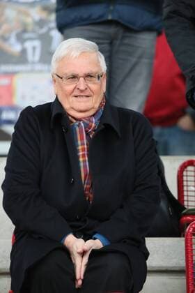 Der ehemalige DFB-Präsident Dr. Theo Zwanziger im Stadion - 1. FFC Frankfurt vs. SC Sand, Stadion am Brentanobad