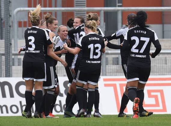 06.12.2015, xblx, Fussball 1.Bundesliga Damen, 1.FFC Frankfurt - SC Sand, emspor, v.l. Dzsenifer Marozsan (1.FFC Frankfurt), Goal scored, Tor zum 1:0, celebrate the goal, Torjubel