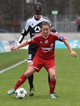 06.12.2015, xblx, Fussball 1.Bundesliga Damen, 1.FFC Frankfurt - SC Sand, emspor, v.l. Kerstin Garefrekes (1.FFC Frankfurt), Sabine Stoller (SC Sand)