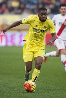 Vila-real, ESPANA - DICIEMBRE 2015: Bakambu en el partido entre el Villarreal - Rayo Vallecano, jornada 14 de la liga BBVA 2015 16 en el Madrigal el 6 de Diciembre de 2015, Vila-Real, Espana. (Photo: Pitarch Castello Cordon Press) 