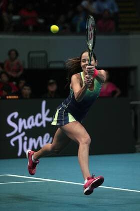 (151207) -- PASAY CITY, Dec. 7, 2015 -- Obi UAE Royals player Ana Ivanovic of Serbia returns the ball to Micromax Indian Aces player Samantha Stosur of Australia during their match in the International Premier Tennis League (IPTL) in Pasay City, the Philippines, Dec. 7, 2015. Stosur won 6-3. ) (SP)PHILIPPINES-PASAY CITY-TENNIS-IPTL ROUELLExUMALI 