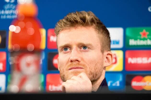 Fußball, UEFA Champions League, Abschlusstraining und Pressekonferenz VfL Wolfsburg; Andre Schürrle (Weltmeister; Wolfsburg) Portrait, Porträt, Einzelbild. xtgx
