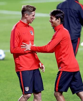 Atletico Madrid training session at Benficaxstadium before Champions League match. In this picture, Fernando Torres and Oliver Torres. xJOSExA.xGARCIAx 