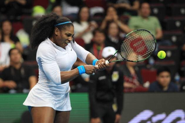 PASAY CITY, Dec. 7, 2015 -- Manila Mavericks Serena Williams of the United States returns the ball against Legendari Japan Warriors Mirjana Lucic-Baroni of Germany during their women s singles match in the International Premier Tennis League (IPTL) in Pasay City, the Philippines, Dec. 7, 2015. Williams won 6-3. ) (SP)PHILIPPINES-PASAY CITY-TENNIS-IPTL RouellexUmali 