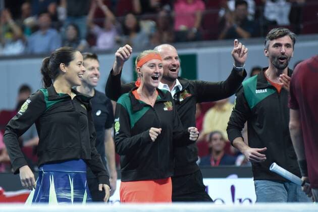 Dec. 8, 2015 - Pasay City, Philippines - MANILA, Philippines - (L-R) Ana Ivanovic, Daniel Nestor(behind Ana), Kristina Mladenovic, JL De Jager, and Goran Ivanisevic of the UAE Royals celebrate the win of their teammate Tomas Berdych after the menâ€⠢s singles match against Nick Krygios of the Singapore Slammers for the International Premiere Tennis League (IPTL) at the Mall of Asia Arena in Pasay City, south of Manila, Philippines on December 08, 2015. Berdych Vs Krygios - ZUMAn230