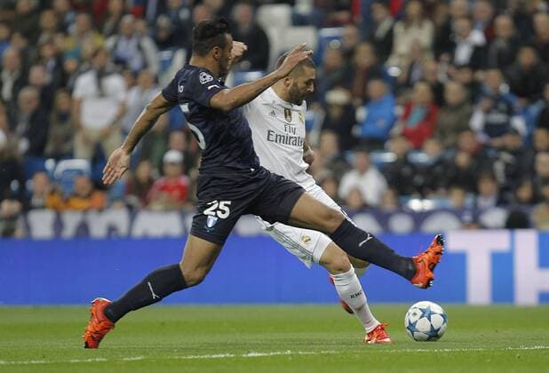 Fußball, Champions League, Real Madrid - Malmö FF Partido de futbol entre el Real Madrid y el Malmo FF de la Champions League 2015 2016, celebrado en el estadio Santiago Bernabeu, en Madrid 08 12 2015. Soccer match between Real Madrid and Malmo FF of the 2015 2016 Champions League, held at the Santiago Bernabeu stadium, in Madrid 12 08 2015. Karim Benzema 