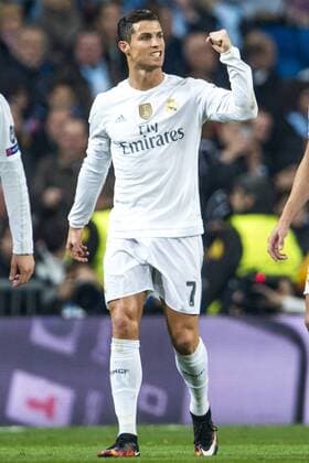 151208 Real Madrids Cristiano Ronaldo jublar under fotbollsmatchen i Champions League mellan Real Madrid och Malmö FF den 8 december 2015 i Madrid.  Copyright: LUDVIGxTHUNMAN BB151208LT147