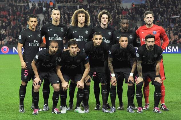 UEFA Champions League 2015 2016 - Paris Saint-Germain - Hintere Reihe v.li.: Marquinhos, Zlatan Ibrahimovic, David Luiz, Adrien Rabiot, Blaise Matuidi, Kevin Trapp; vorn: Lucas, Benjamin Stambouli, Layvin Kurzawa, Gregory van der Wiel, Ezequiel Lavezzi. - FEP Panoramic 
