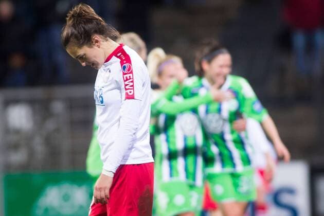 09.12.2015, xfrx, Fussball DFB-Pokal Damen, Turbine Potsdam - VfL Wolfsburg, emspor v.l. Lidija Kulis (1.FFC Turbine Potsdam) frusttriert,traurig,wuetend,fassungslos