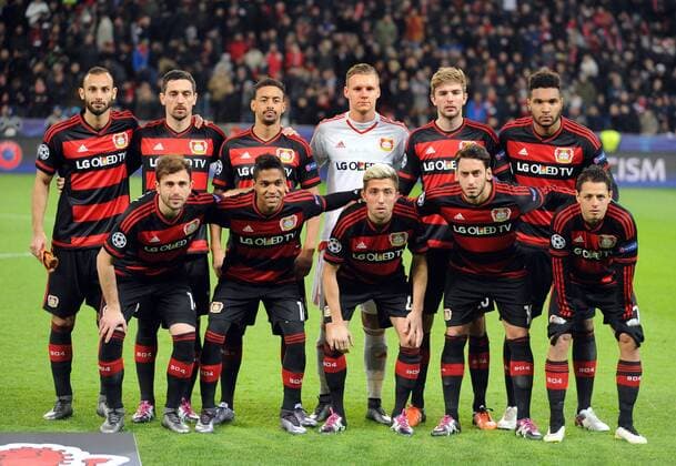 Championsleague: Bayer 04 Leverkusen 09.12.2015. Mannschaft Bayer Leverkusen vor dem Spiel. Hintere Reihe v.l: Ömer Toprak, Roberto Hilbert, Karim Bellarabi, Bernd Leno, Christoph Kramer und Jonathan Tah. Vorne v.l: Admir Mehmedi, Wendell, Kevin Kampl, Hakan Calhanoglu und Javier Chicharito Hernandez. HM