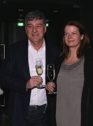 07.12.2015, Fußball 1. Bundesliga Saison 2015 2016 VfB Stuttgart Jahresabschlussfeier im Goldbergwerk in Fellbach: Bernd Wahler mit Frau Petra