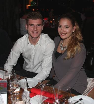07.12.2015, Fußball 1. Bundesliga Saison 2015 2016 VfB Stuttgart Jahresabschlussfeier im Goldbergwerk in Fellbach: Timo Werner mit Julia