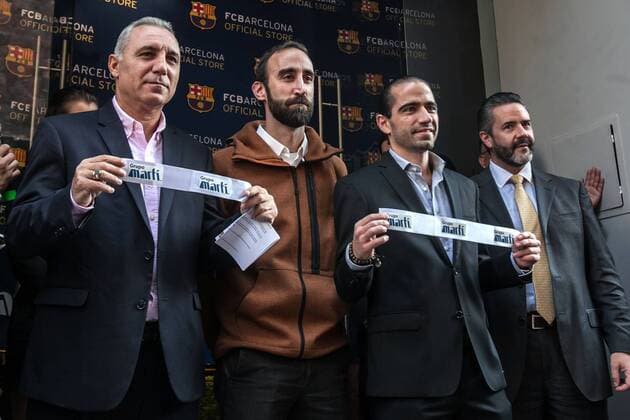 Fußball, FC Barcelona eröffnet mit Hristo Stoichkov Fanshop in Mexiko City  - ZUMAu78_