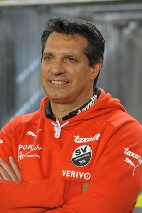 2. Bundesliga,11.12.2015 SV Sandhausen vs. Eintracht Braunschweig Trainer Alois Schwartz (SV Sandhausen) - ksp