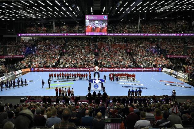Herning, Denmark: IHF Women s Handball World Championship WM Weltmeisterschaft Denmark 2015. Danmark. 