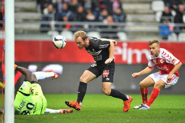 VALERE GERMAIN (rei) - FOOTBALL : Stade Reims vs OGC Nizza - Ligue 1 - 12 12 2015 FEP Panoramic 