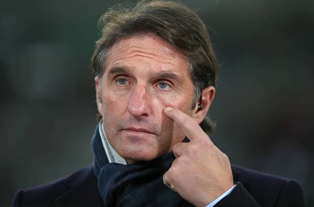 12.12.2015, Fussball 1.Bundesliga 2015 2016, 16.Spieltag, VfL Wolfsburg - Hamburger SV, in der Volkswagen Arena, Wolfsburg. Trainer Bruno Labbadia (Hamburg) 