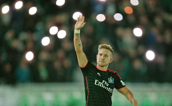12.12.2015, Fussball 1.Bundesliga 2015 2016, 16.Spieltag, VfL Wolfsburg - Hamburger SV, in der Volkswagen Arena, Wolfsburg. Lewis Holtby (Hamburg) 