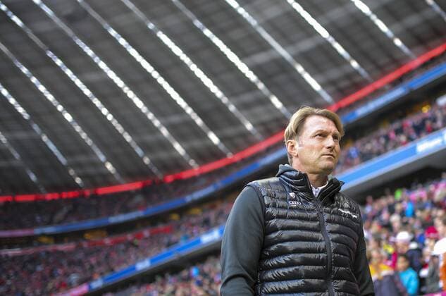 Ralph Hasenhuettl, Trainer Ing Halbfigur, Freisteller , Aktion, Einzelbild, Portrait, Porträt, FC BAYERN MUENCHEN - FC INGOLSTADT 2-0 Fussball 1. Bundesliga , Muenchen, am 12.12.2015, 16.Spieltag, Saison 2015 2016, 1.Liga, 1.Bundesliga, FCB