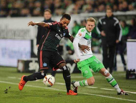 v.l. Cleber Janderson Pereira Reis (Hamburger SV), Andre Schuerrle (VfL Wolfsburg)