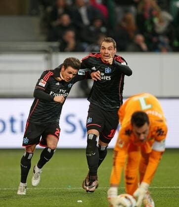 12.12.2015, Fussball 1.Bundesliga 2015 2016, 16.Spieltag, VfL Wolfsburg - Hamburger SV, in der Volkswagen Arena, Wolfsburg. Jubel v.l. Torschütze Nicolai Müller (Hamburg) und Pierre-Michel Lasogga (Hamburg) zum Tor zum 0:1 