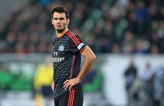 12.12.2015, Fussball 1.Bundesliga 2015 2016, 16.Spieltag, VfL Wolfsburg - Hamburger SV, in der Volkswagen Arena, Wolfsburg. Emir Spahic (Hamburg) enttäuscht 