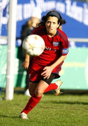 SC Sand - FF USV Jena Dolores Jacome DA SILVA, USV Jena am Ball, Freisteller, Einzelbild, Aktion hoch, Fußball, Frauen, Allianz-Frauen-Bundesliga Saison 2015 2016
