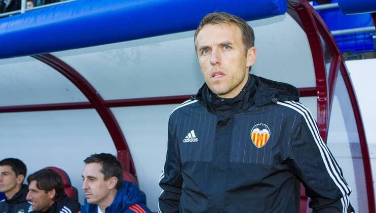 Eibar-Valencia. Phil Neville. Ibon Goikoetxea 