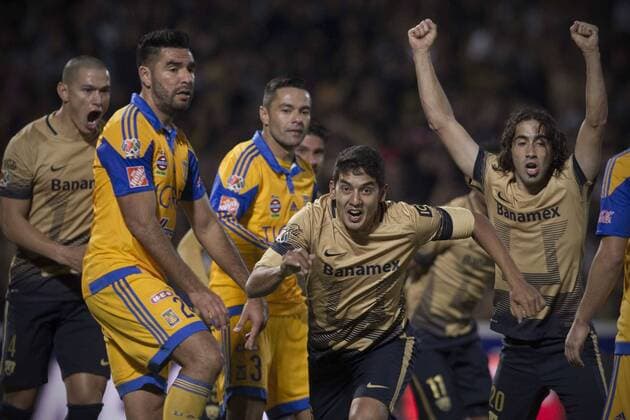 Silvio Torales (C) of Pumas de la UNAM celebrates after scoring during the second leg match against Tigres at the Final of the Opening Tournament of the MX League, held at the Olympic University Stadium in Mexico City, capital of Mexico, Dec. 13, 2015. Alejandro Ayala) (rtg) (ah) (SP)MEXICO-MEXICO CITY-SOCCER-PUMAS VS TIGRES-FINAL e AlejandroxAyala 