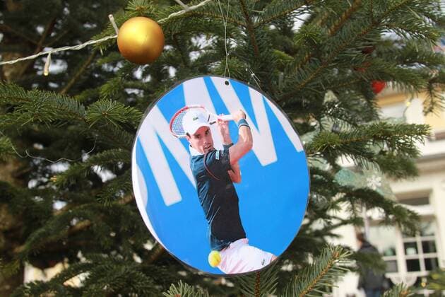 Tennis Präsentation von Roberto Bautista-Agut und Fabio Fognini, Topspieler für die BMW Open by FWU AG 2016 München 14.12.2016 Hier Bild von Thommy Haas als Weihnachtsschmuck