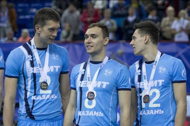 December 13, 2015. - Russia, Kaliningrad. - Russian Men s Volleyball Cup 2015. Final. VC Belogorye Belgorod vs VC Zenit-Kazan, 0:3. In picture: VC Zenit-Kazan players Aleksey Kuleshov, Sergey Bagrey and Viktor Poletaev (from L to R). PhotoagencyxInterpress 