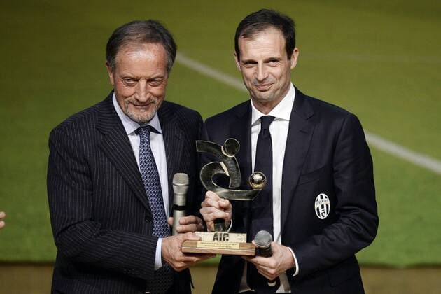 Mailand, 14.12.2015 - Preisverleihung - Fußball - Italien - Gran Gala del Calcio AIC 2015 - Renzo Ulivieri-Massimiliano Allegri 