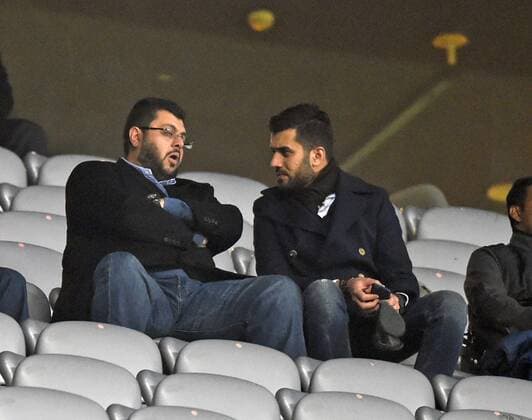 16.12.2015, Fussball DFB-Pokal 2015 2016, Achtelfinale, TSV 1860 München - VfL Bochum, in der Allianz-Arena in München. Aufsichtsratsvorsitzender Hasan Ismaik (li, TSV 1860 München) als Zuschauer auf der Tribüne bei der Vereinsführung. 