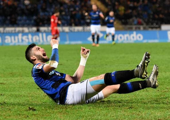 18.12.2015, xfux, Fussball 2.Bundesliga, FSV Frankfurt - Arminia Bielefeld, emspor v.l. Fanol Perdedaj (FSV Frankfurt) Torjubel, Goal celebration, celebrate the goal zum 1:0