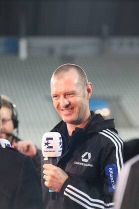 18.012.2015 xcex Deutschland, Essen, Fussball, Frauenfussball Allianz Frauen-Bundesliga Saison 2015 2016 SGS Essen gegen 1. FFC Frankfurt Interimstrainer Matt Ross (FFC Frankfurt)
