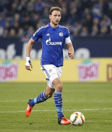 Schalke, Veltins-Arena, 18.12.15: Benedikt Höwedes (FC Schalke 04) im Spiel der 1. Bundesliga zwischen FC Schalke 04 vs. TSG 1899 Hoffenheim in der Saison 2015 2016.