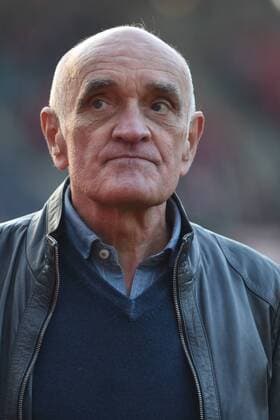 Fussball 1. Bundesliga 17. Spieltag Hannover 96 - Bayern München am 19.12.2015 in der HDI Arena in Hannover Martin Kind ( Praesident Hannover ) xPBJPGx