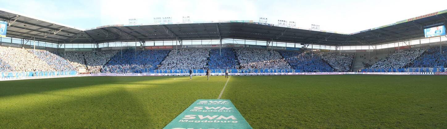 Fußball, Stadiongeschichte 1. FC Magdeburg 18.12.2015, xcsx, Fussball 3.Liga, 1.FC Magdeburg - FSV Mainz 05 U23, emspor Choreografie anlässlich des 50. Geburtstags des Vereins