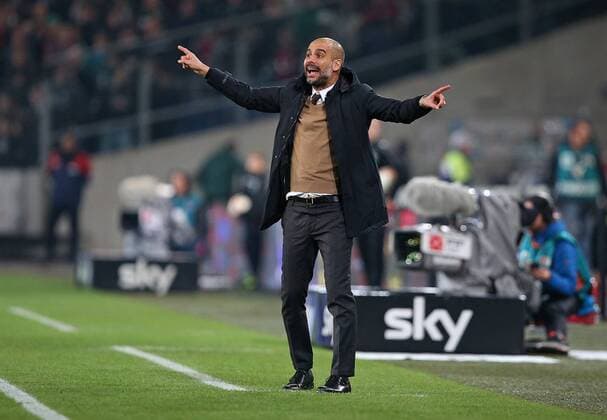 19.12.2015, Fussball 1.Bundesliga 2015 2016, 17.Spieltag, Hannover 96 - FC Bayern München, in der HDI-Arena Hannover. Trainer Pep Guardiola (Bayern München) 